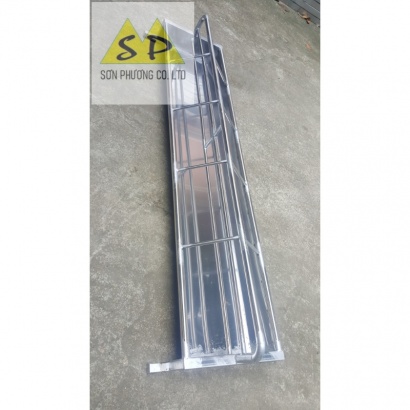 Máng dài tập ăn cho heo con